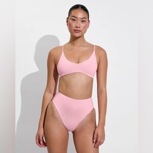 Left On Friday Sunday Top